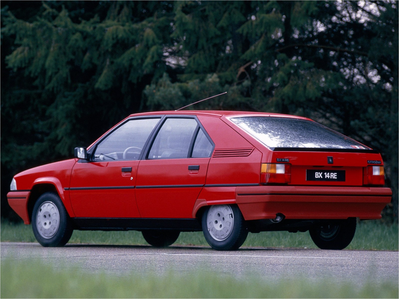 the-history-of-citroen-bx-15.jpg