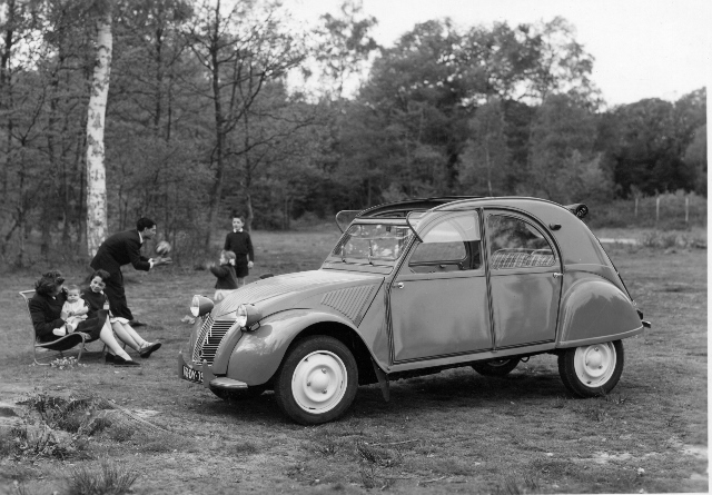 2 CV AZ 1955 - 4.284 - (640x445).jpg