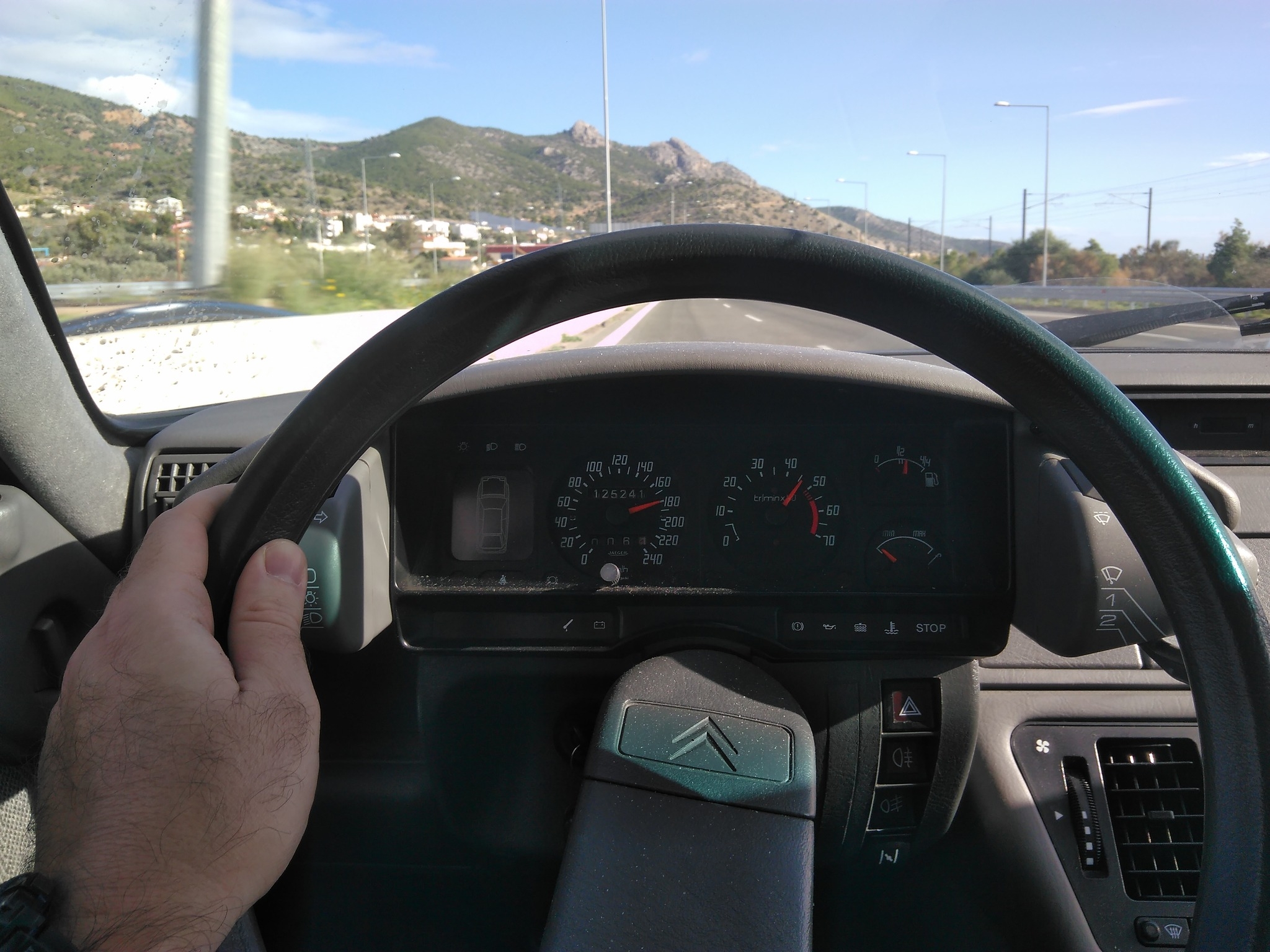 37643
