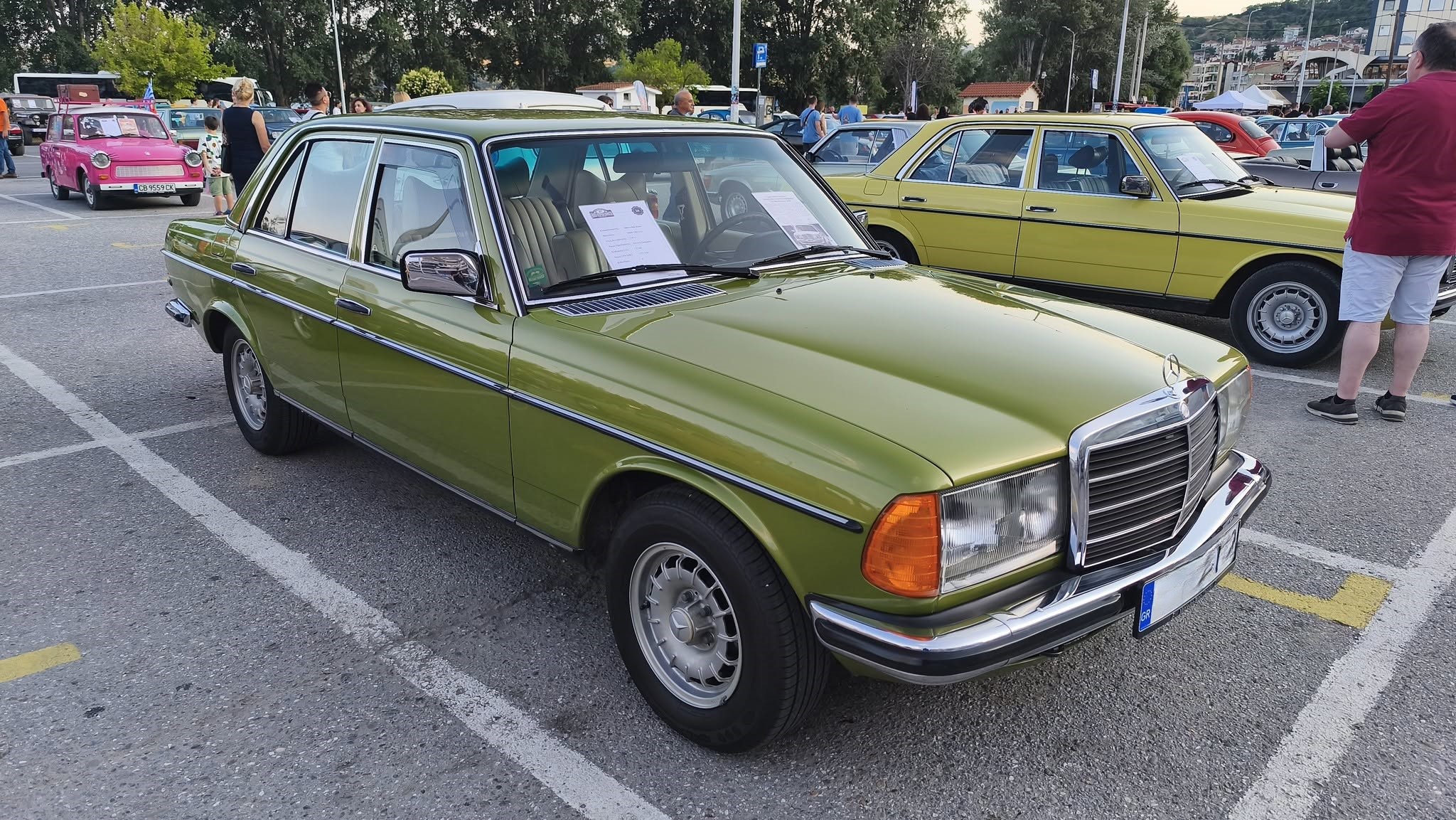 38963