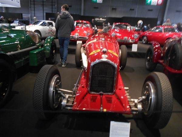 19261