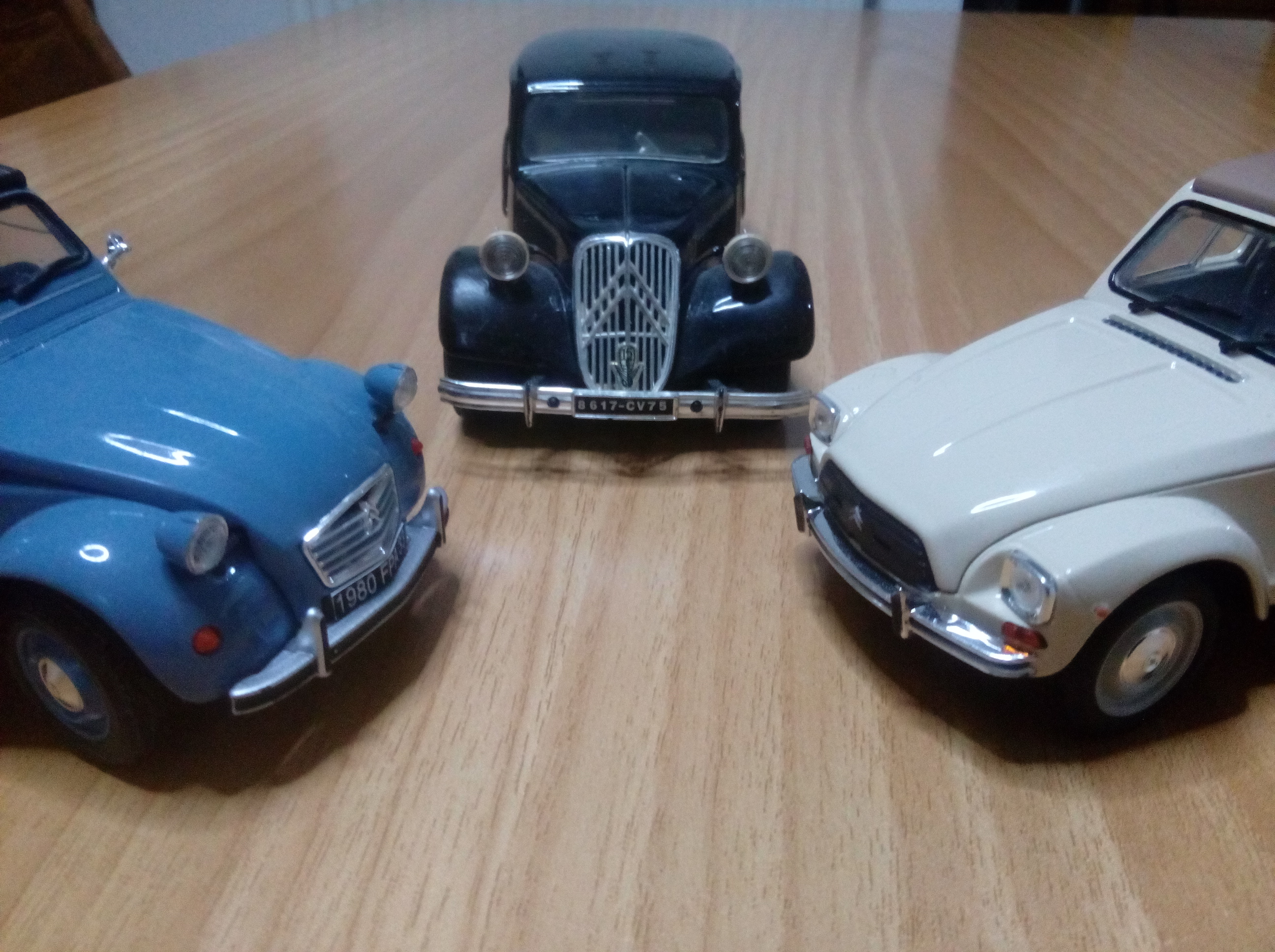 19619
